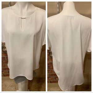 2 for $20🍒 🌺Casual White Top🌺